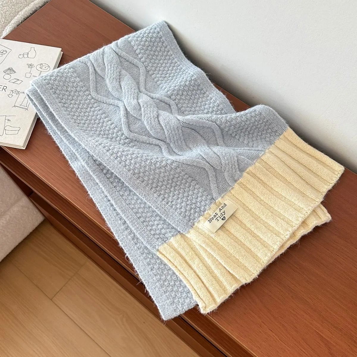 Two-Tone Cable Knitted Scarf - Light Blue
