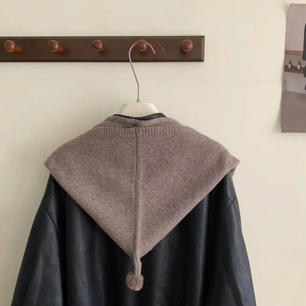 Knitted Hooded Scarf - Taupe