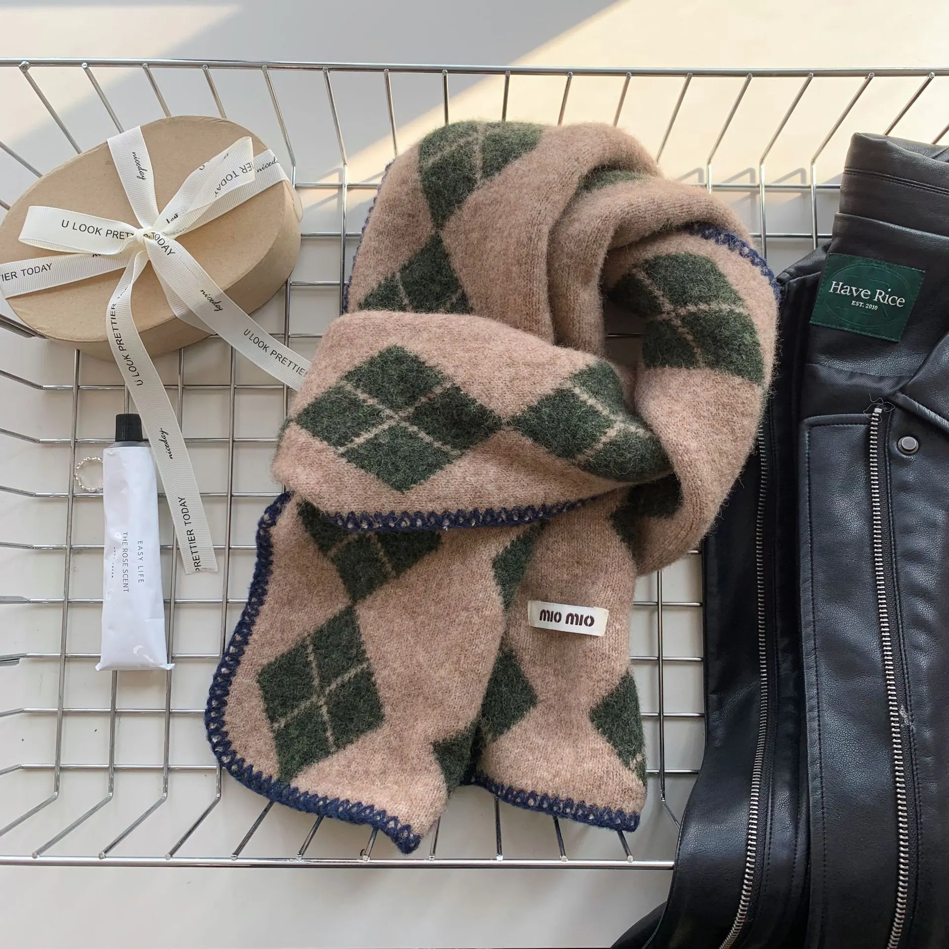 Argyle Pattern Warm Scarf - Tan