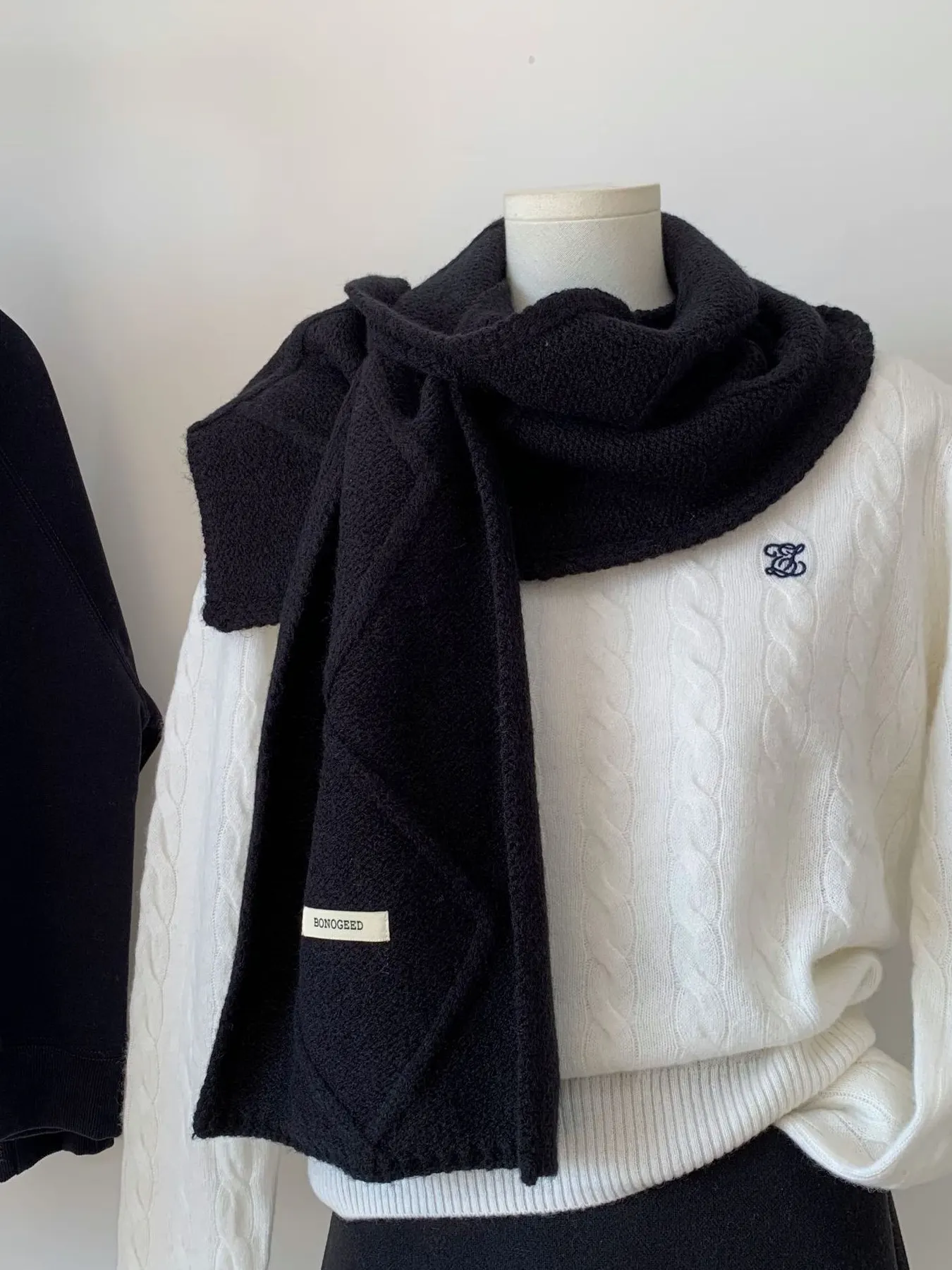 Solid Color Knitted Winter Scarf - Black