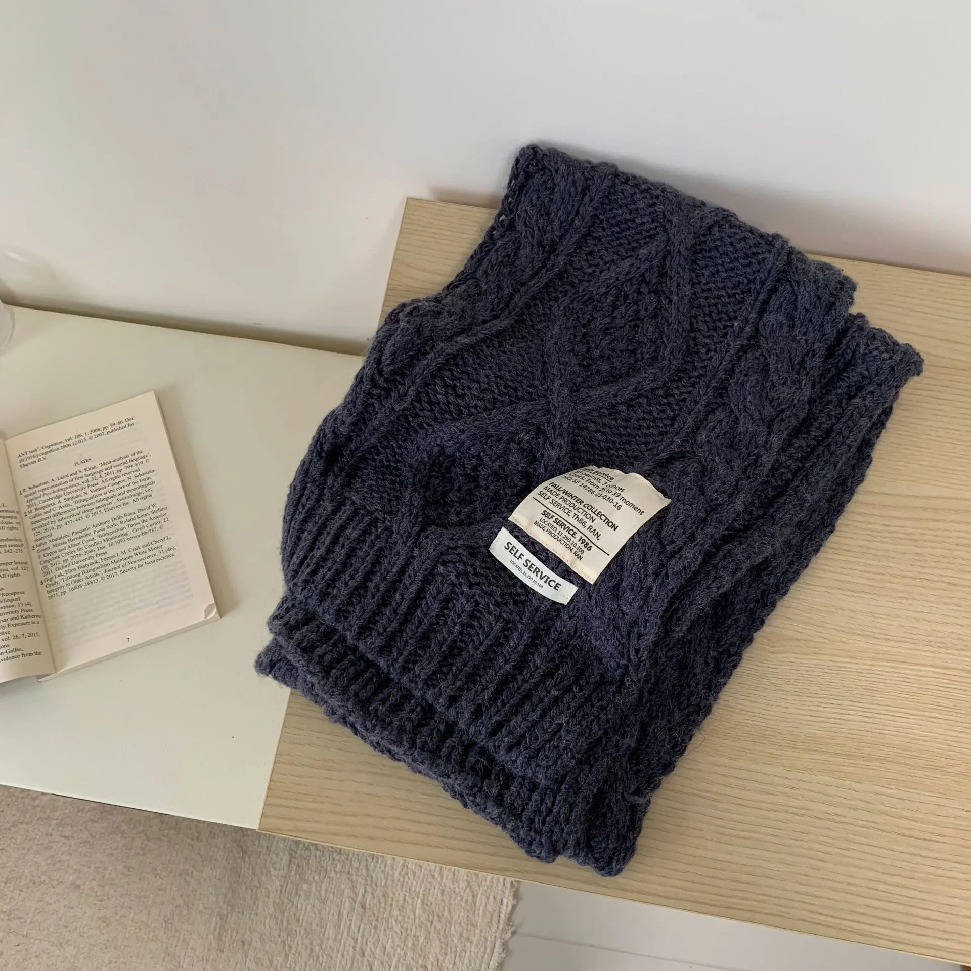 Chunky Cable Knit Scarf - Dark Blue