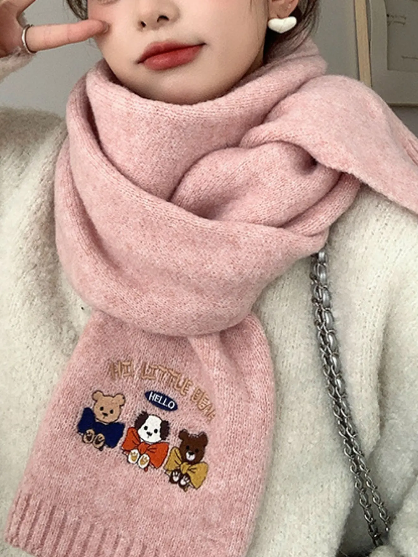 Embroidered Cartoon Warm Scarf - Pink