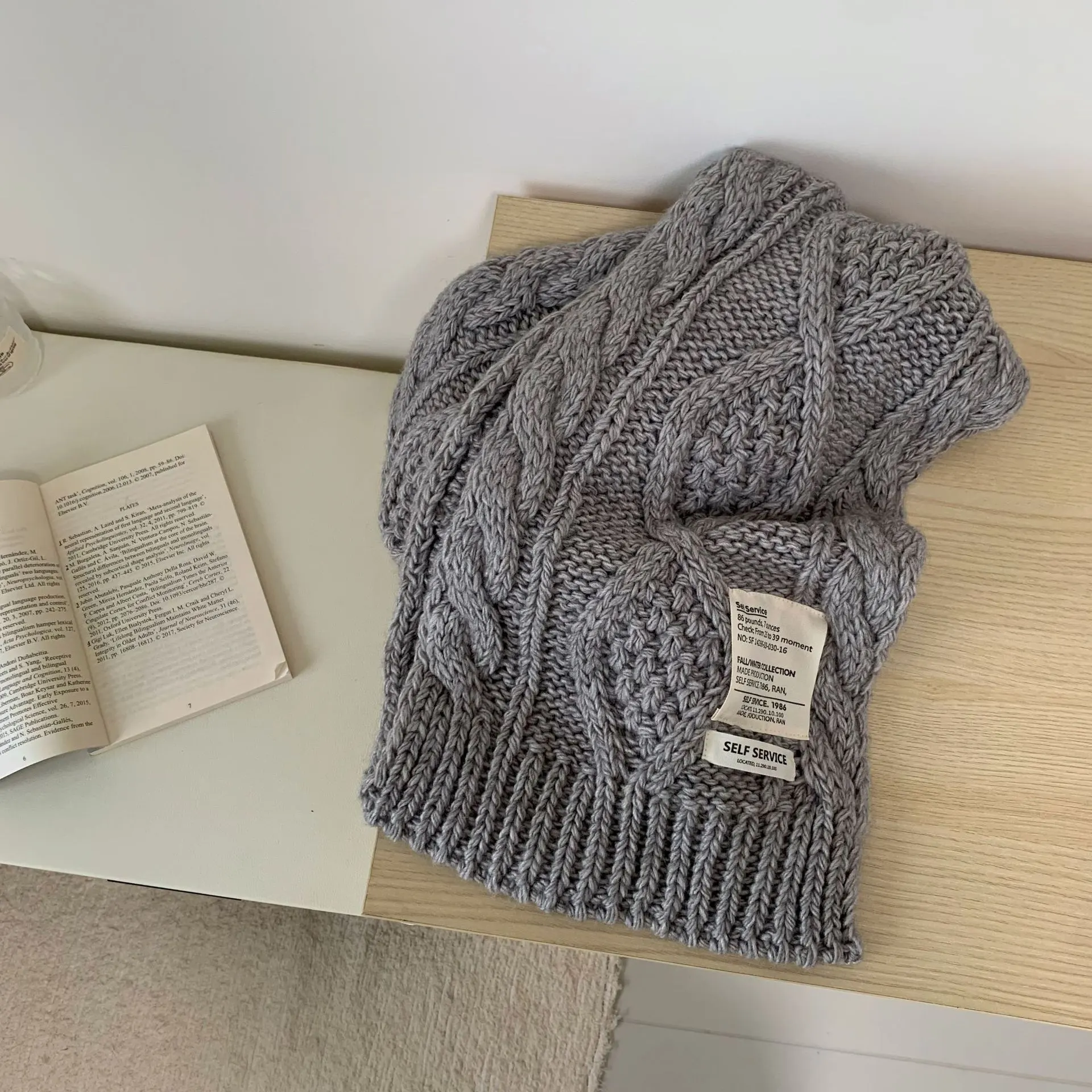 Chunky Cable Knit Scarf - Gray