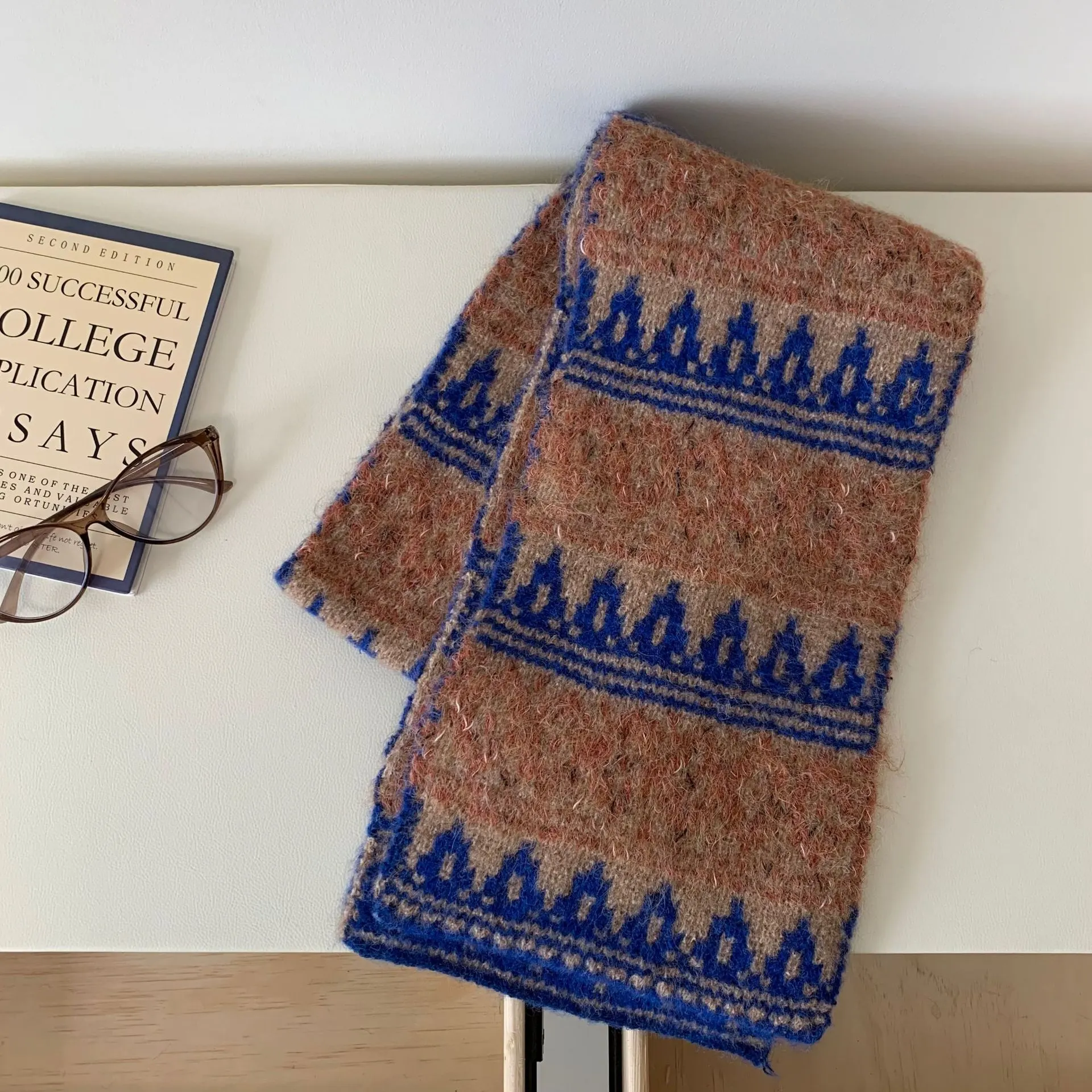 Vintage Knitted Pattern Warm Scarf - Indigo