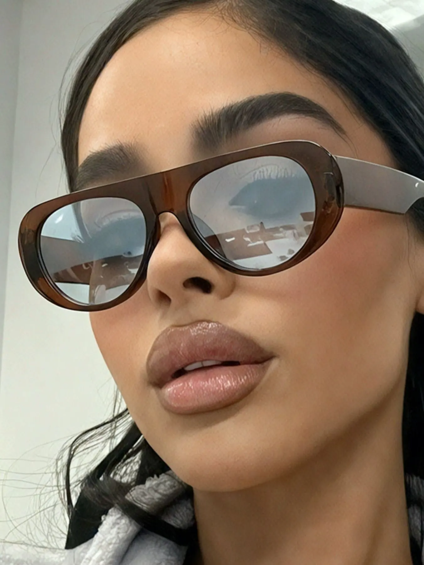 Oval Frame Sunglasses with UV Protection - Style B