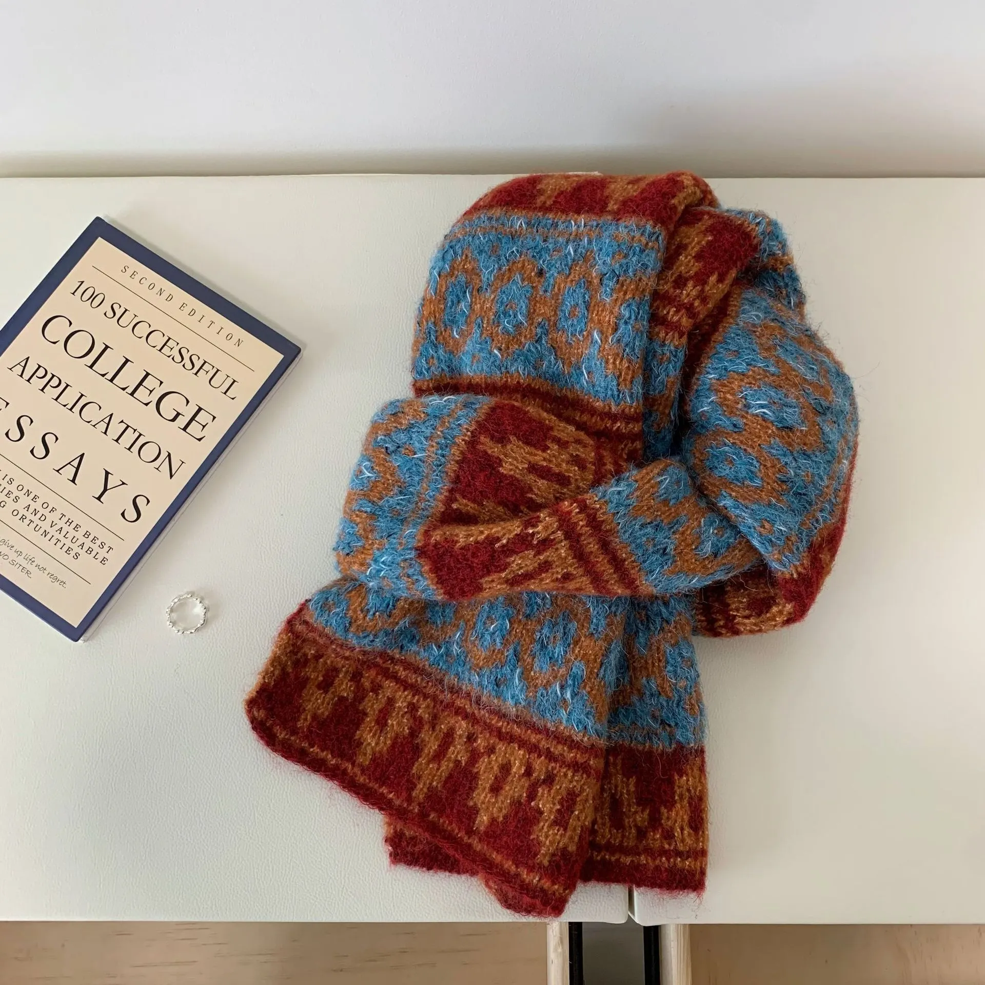 Vintage Knitted Pattern Warm Scarf - Sky Blue