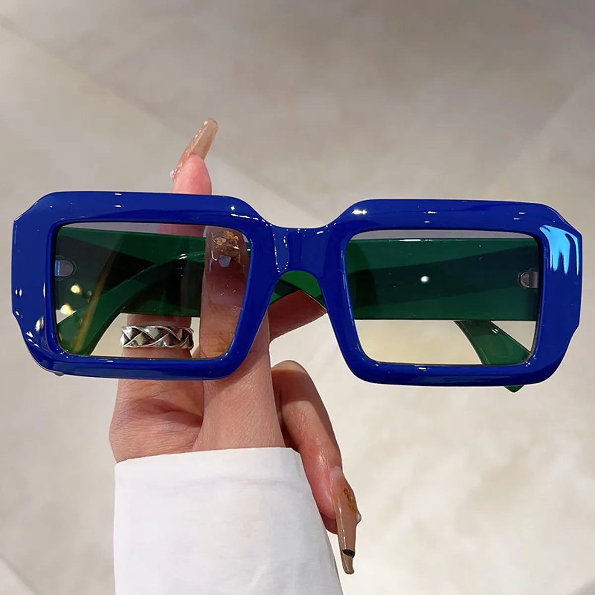 Vintage Rectangular Sunglasses with Tinted Lenses - Blue