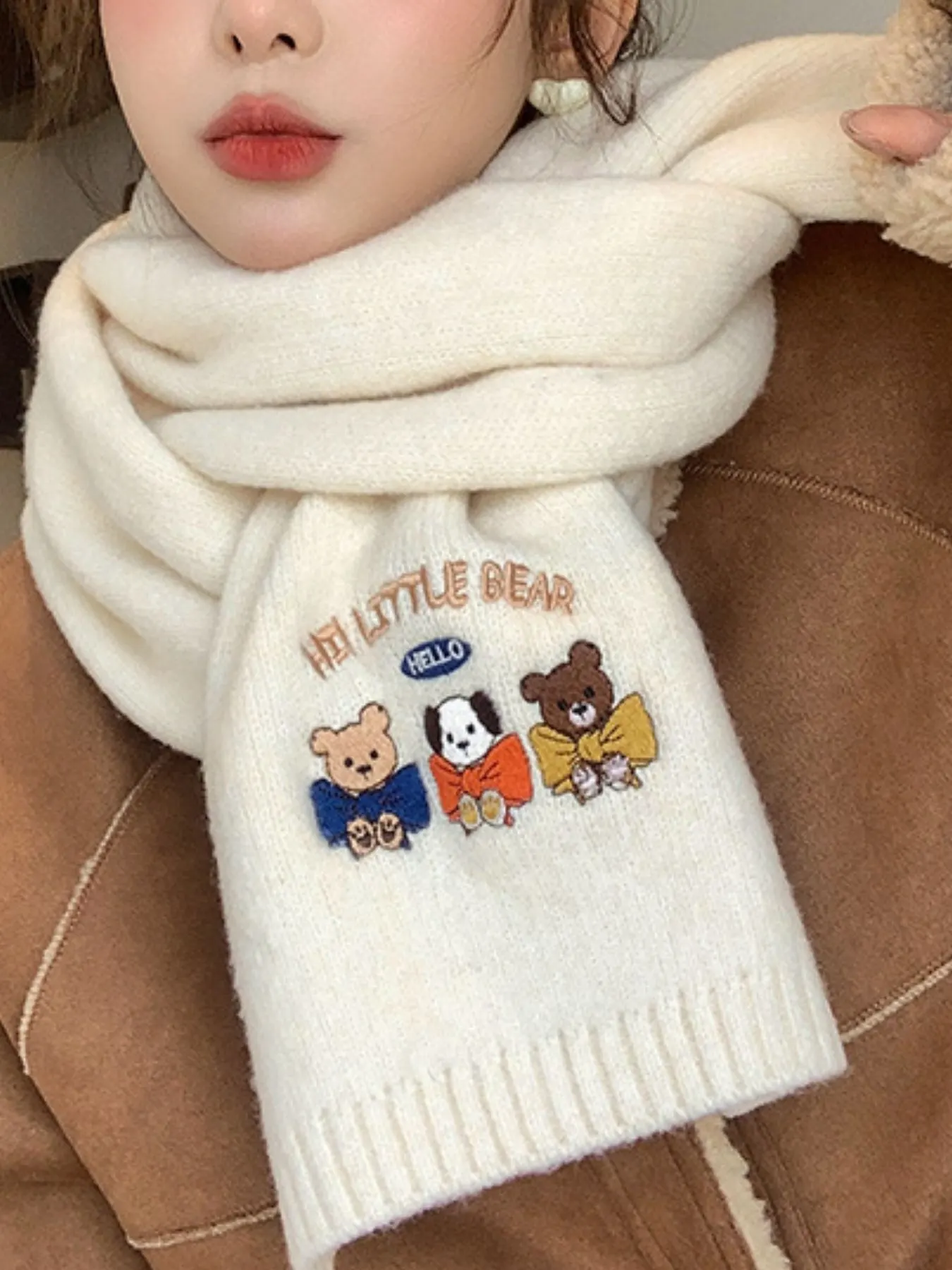 Embroidered Cartoon Warm Scarf - Off-white