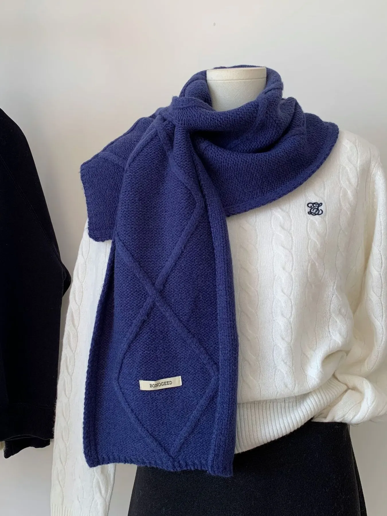 Solid Color Knitted Winter Scarf - Navy